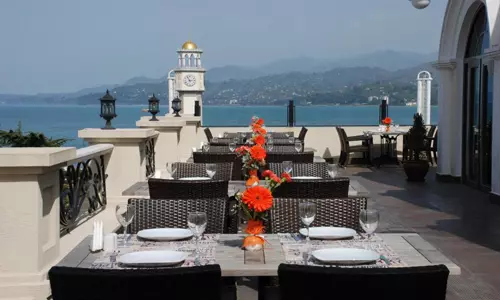 هتل ورلد پالاس باتومی هتل ورلد پالاس باتومی